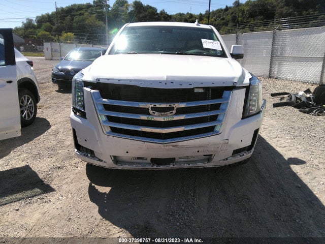 1GYS4BKJ3GR477827 Cadillac Escalade Luxury Collection