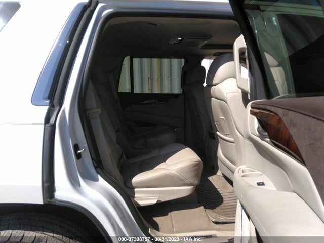 1GYS4BKJ3GR477827 Cadillac Escalade Luxury Collection