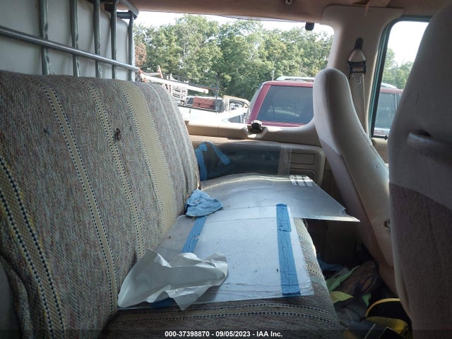 1998 FORD CLUB WAGON XL/XLT VIN: 1FBSS31S1WHB70290