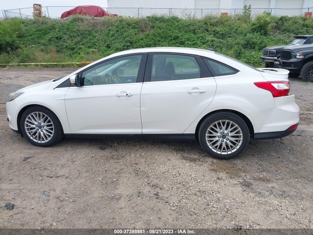 2013 FORD FOCUS TITANIUM VIN: 1FADP3J24DL123972