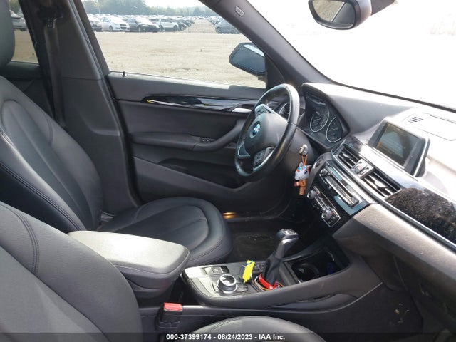 BMW X1 Xdrive28i 2017 WBXHT3C32H5F71821 Image 5