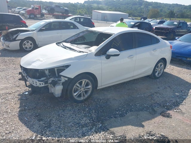 Chevrolet CRUZE LT 2017 1G1BE5SM2H7108476 Image 2