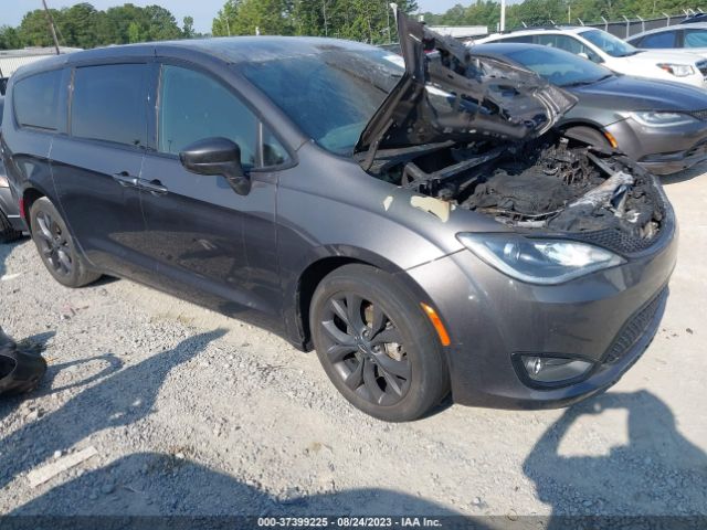 Auction sale of the 2020 Chrysler Pacifica Touring, vin: 2C4RC1FG8LR122379, lot number: 37399225