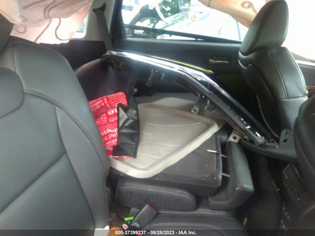 Acura MDX 2018 5J8YD4H37JL014220 Image 8