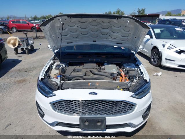 3FA6P0SU2KR177096 Ford Fusion Energi Titanium
