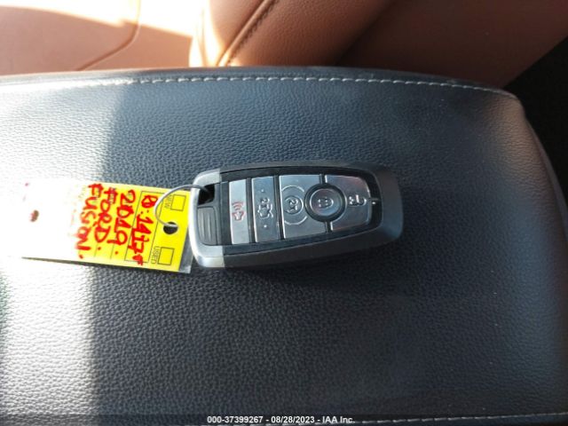 3FA6P0SU2KR177096 Ford Fusion Energi Titanium