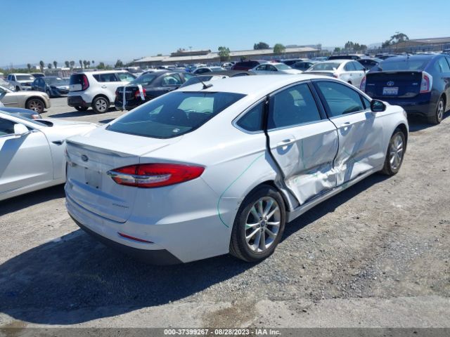 3FA6P0SU2KR177096 Ford Fusion Energi Titanium