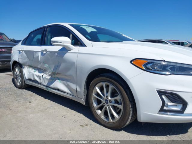 3FA6P0SU2KR177096 Ford Fusion Energi Titanium
