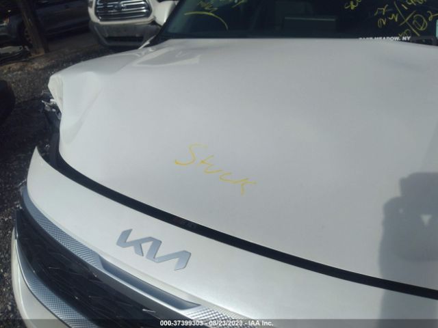 KNDERCAA8P7388682 KIA SELTOS EX