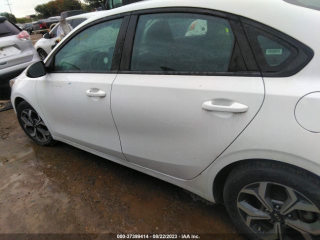 3KPF24AD9ME339348 KIA Forte Lxs