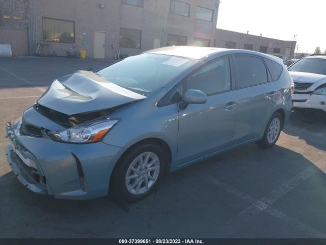 Toyota Prius V Two/five/three/four 2015 JTDZN3EU7FJ034722 Image 2