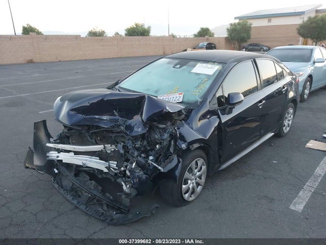 Toyota COROLLA LE 2021 JTDEPMAE7MJ135804 Image 2