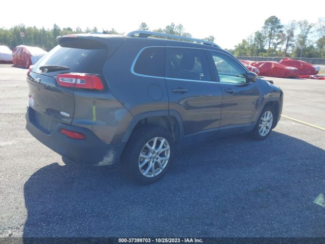 1C4PJLCB6FW573579 Jeep Cherokee Latitude
