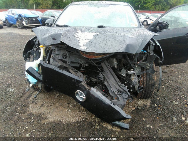 2011 MAZDA MAZDA3 I SPORT VIN: JM1BL1UG4B1442998
