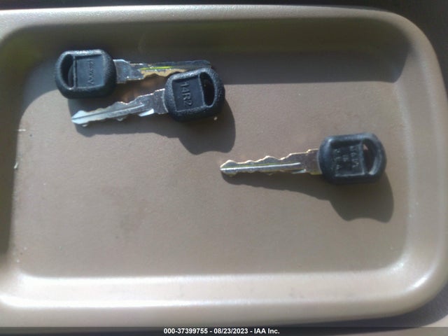 1995 CHEVROLET GMT-400 K1500 VIN: 2GCEK19K7S1269663