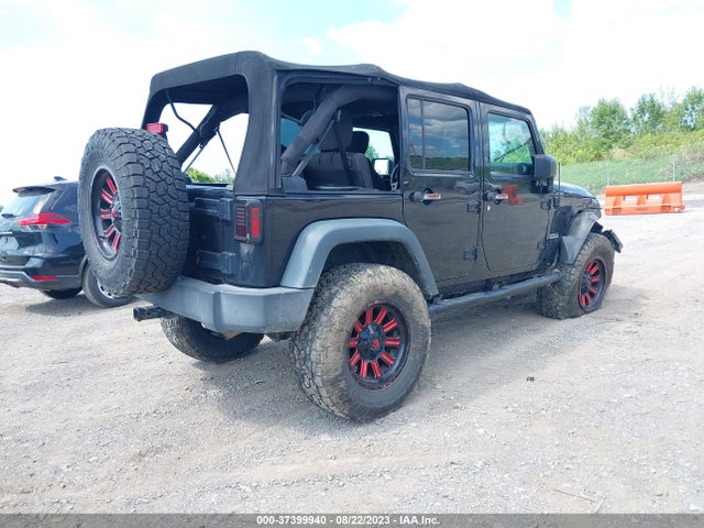 1C4BJWDG7GL244561 Jeep Wrangler Unlimited Sport