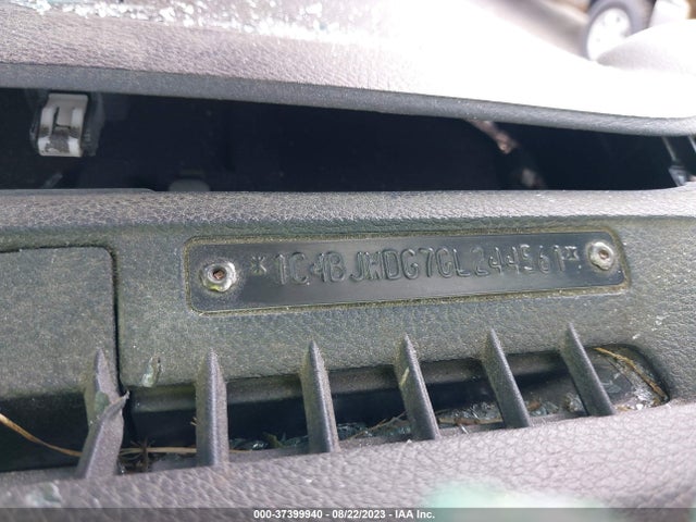 1C4BJWDG7GL244561 Jeep Wrangler Unlimited Sport