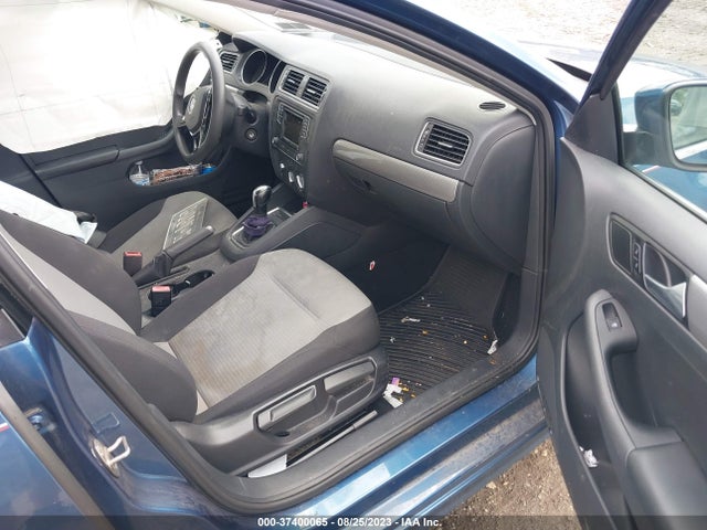 3VW2B7AJ5HM275095 Volkswagen Jetta 1.4t S