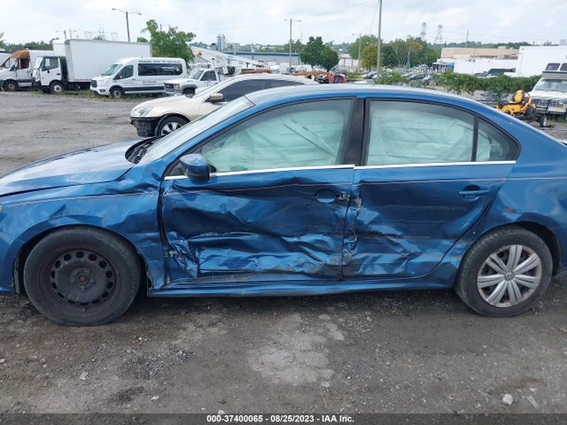 3VW2B7AJ5HM275095 Volkswagen Jetta 1.4t S