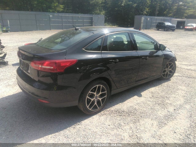 Ford FOCUS SEL 2017 1FADP3H25HL316630 Image 4