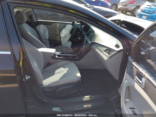 2016 HYUNDAI SONATA 2.4L SE VIN: 5NPE24AF8GH303079