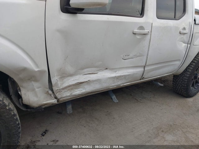 2015 NISSAN FRONTIER PRO-4X VIN: 1N6AD0EV4FN729284