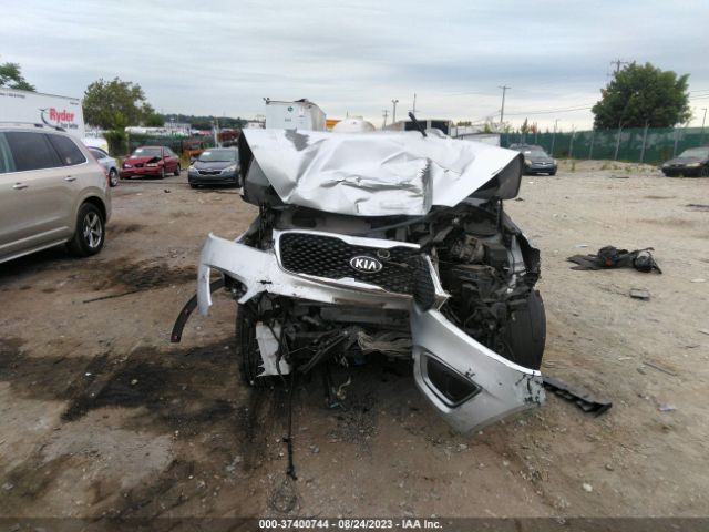 5XYPGDA31GG026203 KIA SORENTO LX