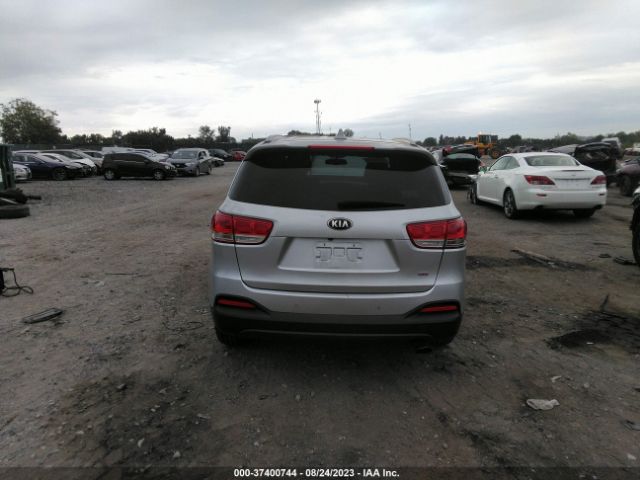5XYPGDA31GG026203 KIA SORENTO LX