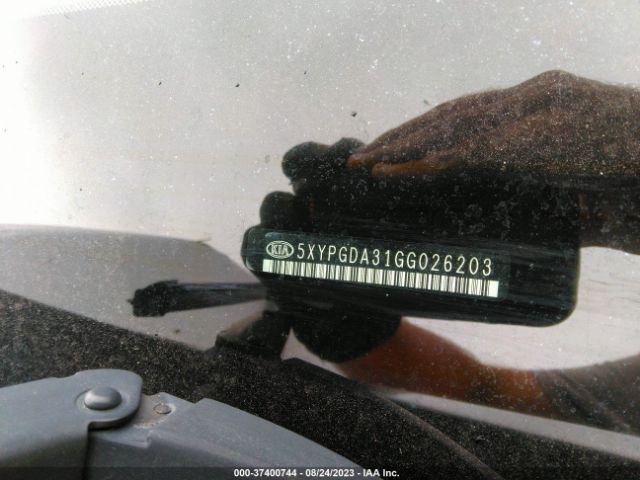 5XYPGDA31GG026203 KIA SORENTO LX