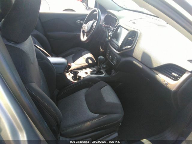 1C4PJMCS5EW297027 Jeep Cherokee Latitude