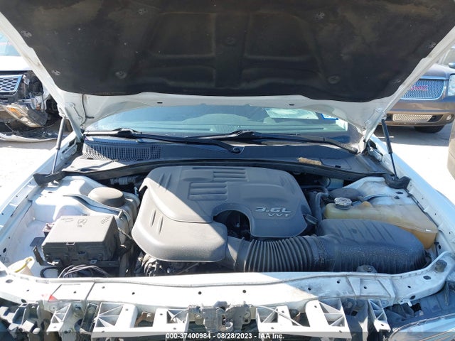 2C3CCAEG6HH570399 Chrysler 300 300c