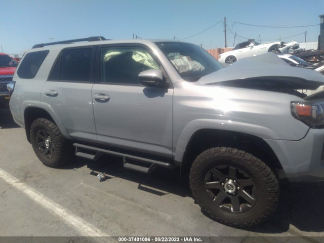 Toyota 4RUNNER SR5 2021 JTEBU5JR5M5945182 Image 13