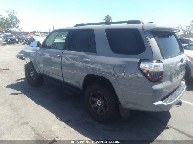 Toyota 4RUNNER SR5 2021 JTEBU5JR5M5945182 Image 3