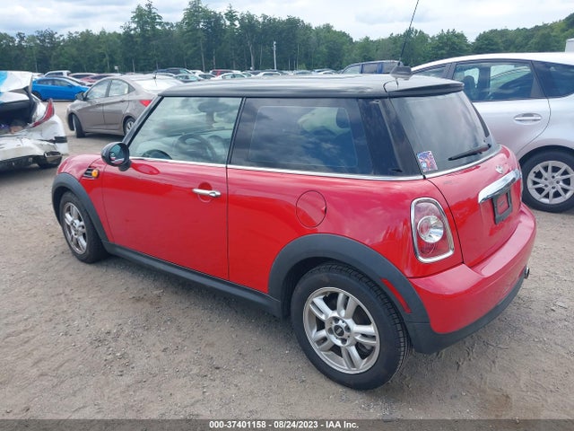 2013 MINI COOPER HARDTOP WMWSU3C59DT549252 Photo 2