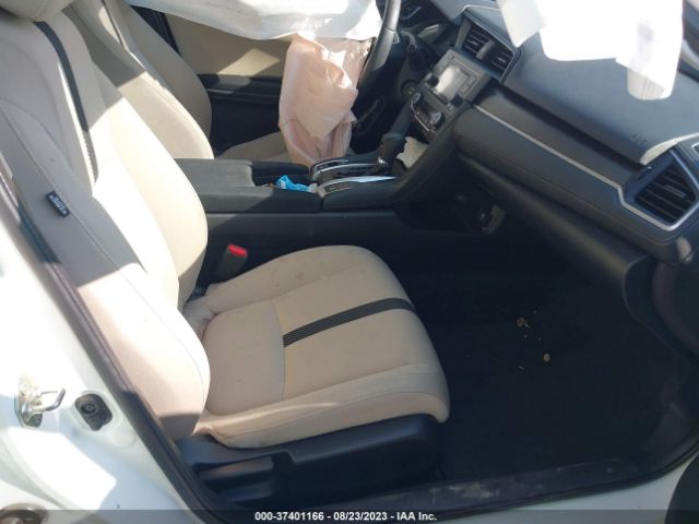 19XFC2F62KE208903 Honda Civic Sedan Lx