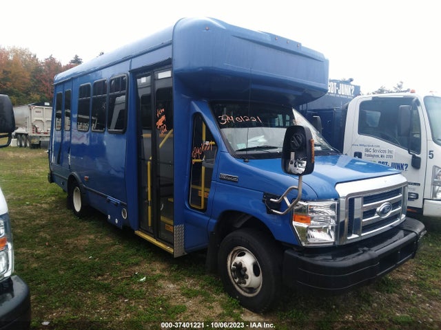 2021 Ford E-Series, VIN: 1FDEE3FK2MDC04780