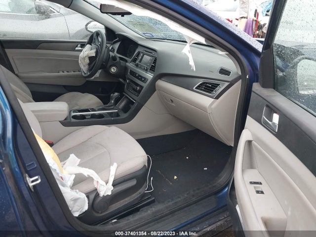 2015 HYUNDAI SONATA 2.4L SPORT VIN: 5NPE34AF1FH102586