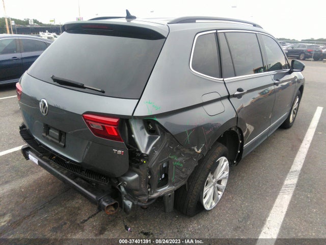3VV3B7AX3JM067994 Volkswagen Tiguan Sel/se
