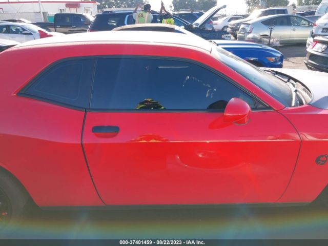 2C3CDZFJ0GH131235 Dodge Challenger R/t Scat Pack