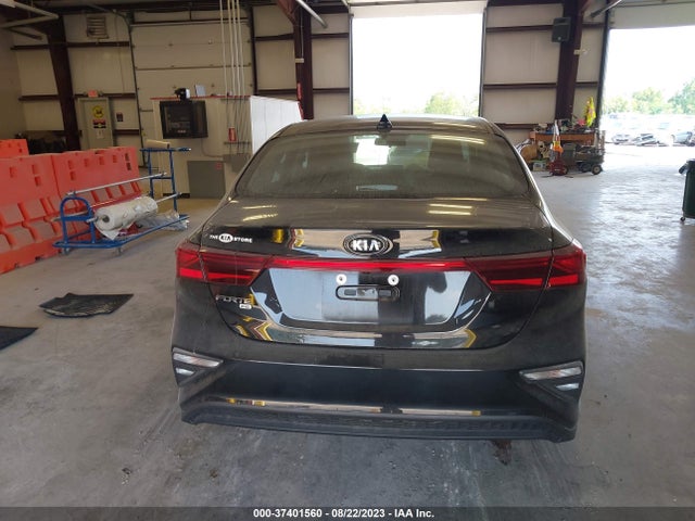 2021 KIA FORTE FE VIN: 3KPF24AD7ME368427