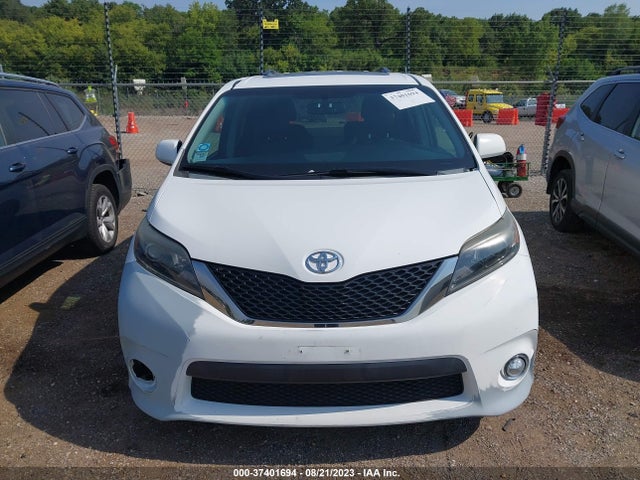 Toyota SIENNA SE 2015 5TDXK3DC7FS564037 Image 7