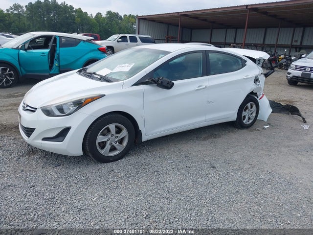 Hyundai ELANTRA SE 2015 5NPDH4AE6FH622304 Image 2