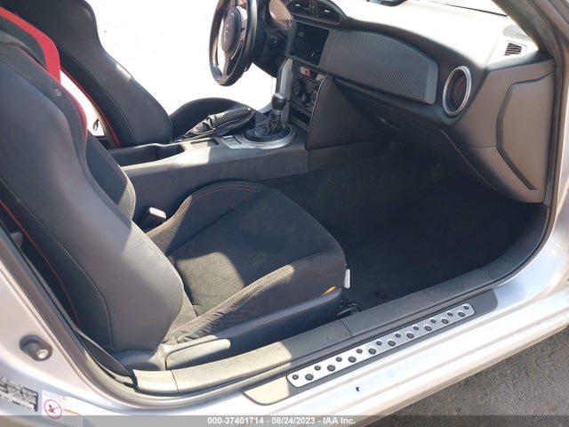 2015 SCION FR-S VIN: JF1ZNAA15F8713885