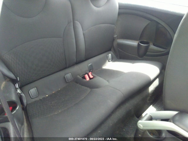 2010 MINI COOPER CLUBMAN WMWML3C56ATX51604 Photo 7