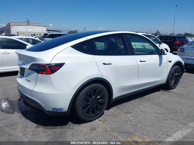 5YJYGDED8MF112988 Tesla Model Y Standard Range