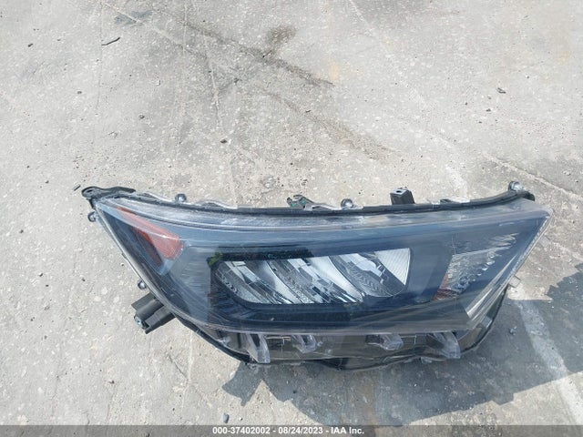 Toyota RAV4 LE 2020 2T3H1RFV6LC076167 Image 12