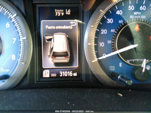 5TDKZ3DC5JS943732 Toyota SIENNA LE