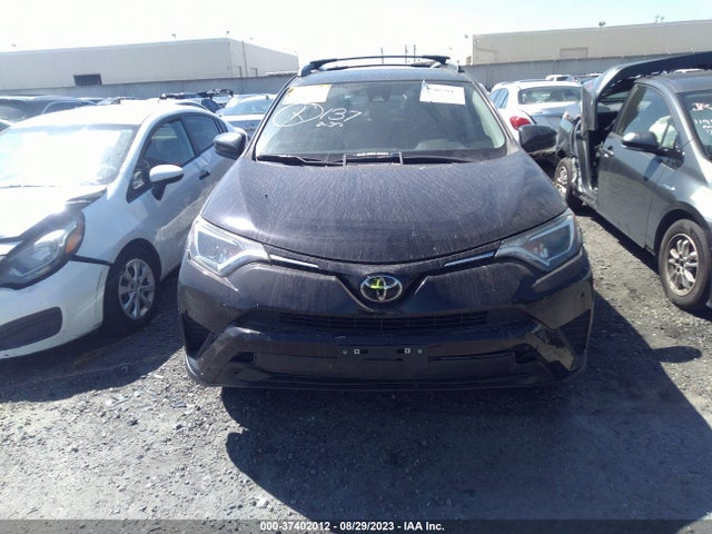 Toyota RAV4 LE 2018 2T3ZFREV6JW464986 Image 12