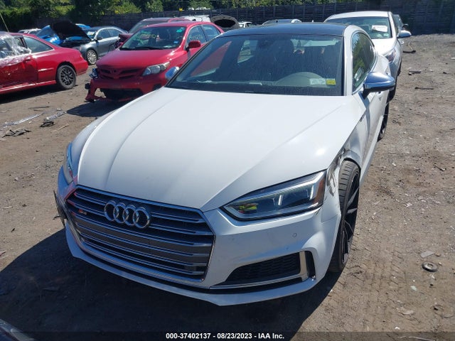 WAUB4CF55JA041363 Audi S5 Sportback Premium Plus