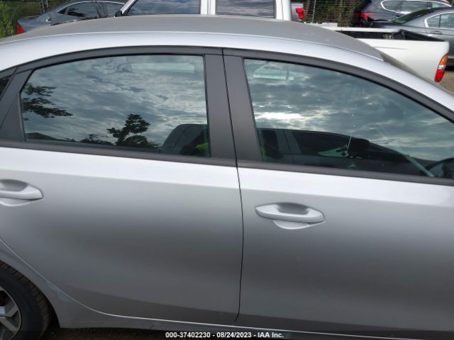 3KPF24AD1KE085549 KIA Forte Lxs